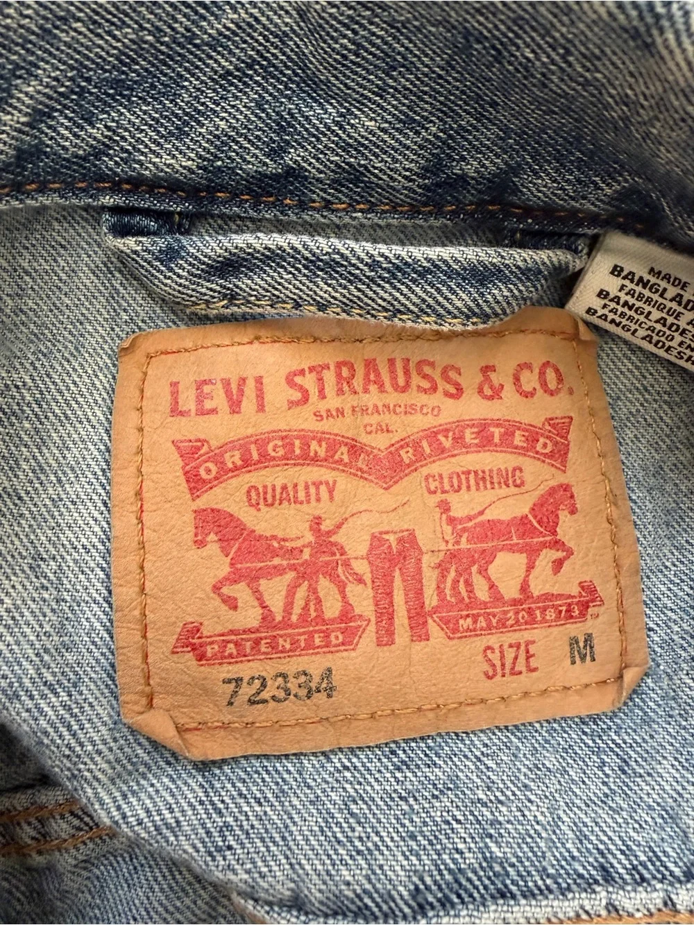 Levi’s Trucker Jean Jacket 72334 Men’s Medium Blue Denim 100% Cotton
